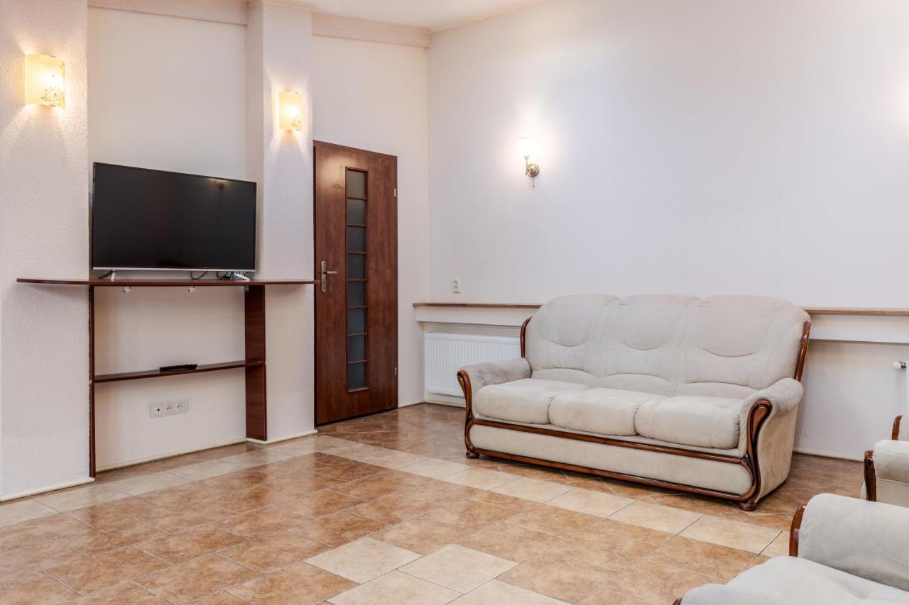 إلفيف Mangal And Terrace In Center Apartment المظهر الخارجي الصورة