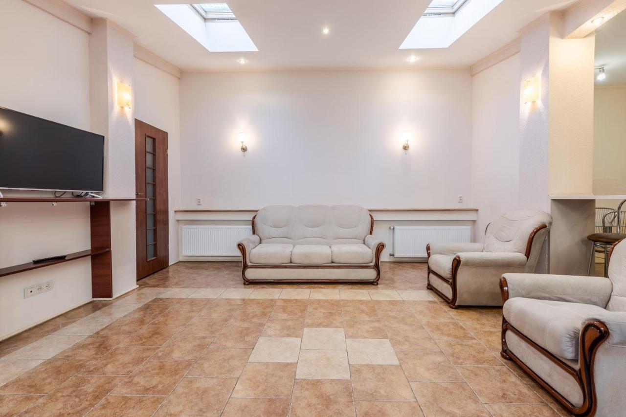 إلفيف Mangal And Terrace In Center Apartment المظهر الخارجي الصورة